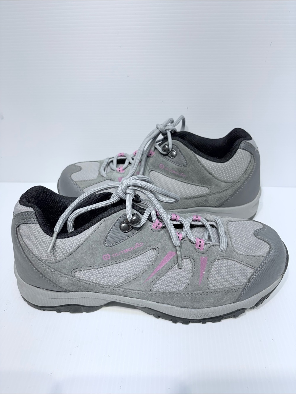 OUTBOUND Trailer Low Cut Lace-Up Hiking Shoes - Women's Size 7